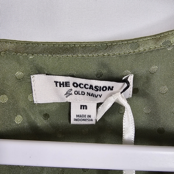 Old Navy Olive Maxi Dress - Picture 3 of 9